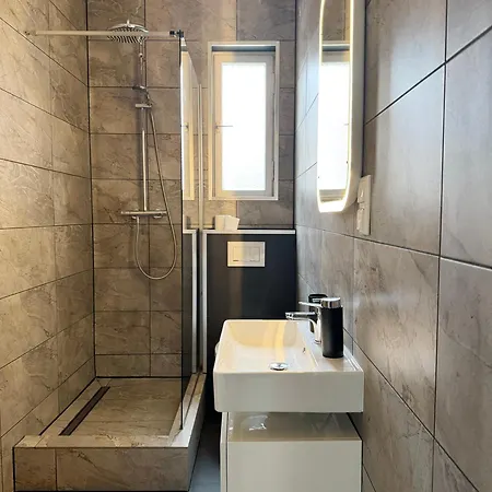 Huge With Sauna And Free Parking Duisburg