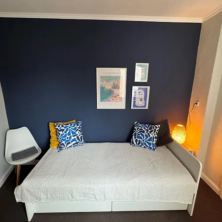 Huge With Sauna And Free Parking *