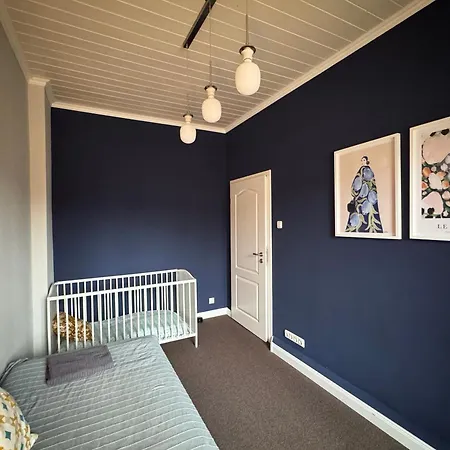 Huge With Sauna And Free Parking Apartment *